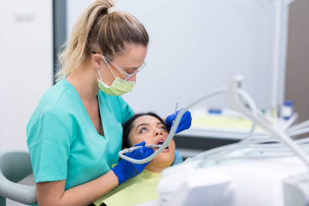 Dentist for Dental Trauma in OR